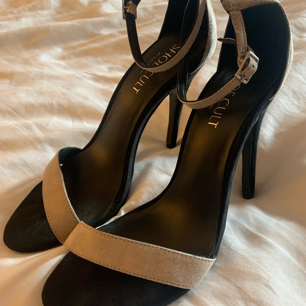 Two-Tone Heels! - Picture 2 of 2